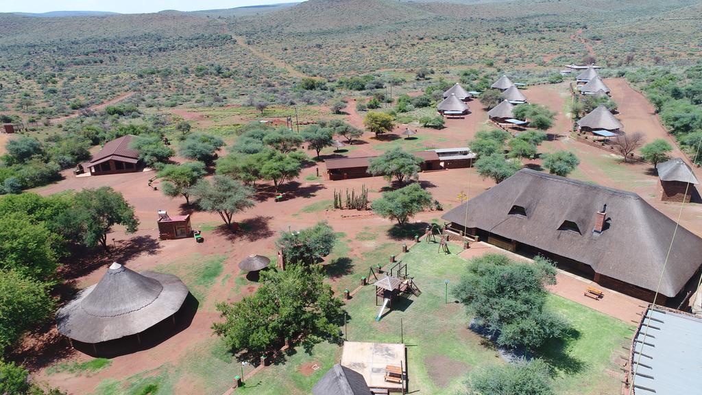 Red Sands Country Lodge Куруман Екстериор снимка