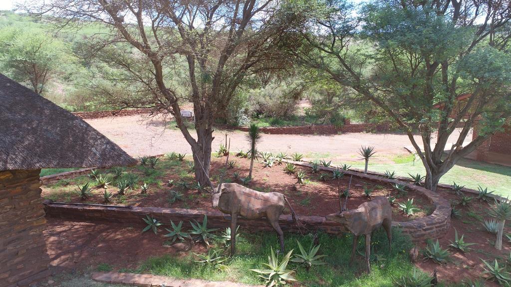 Red Sands Country Lodge Куруман Екстериор снимка