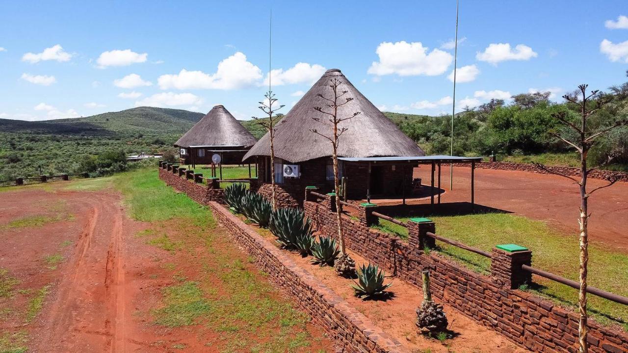 Red Sands Country Lodge Куруман Екстериор снимка